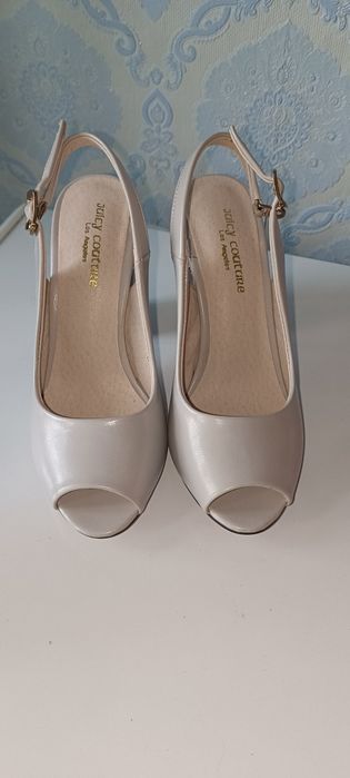 Продам новые туфли и сандали.