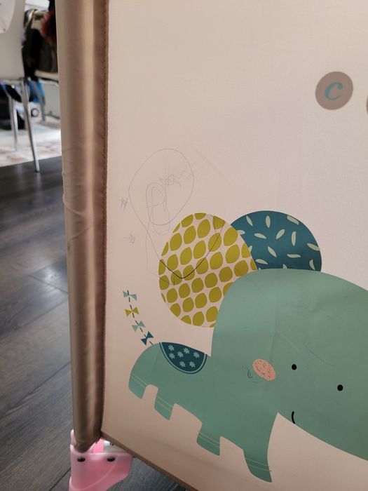 Кошара за игра Moni