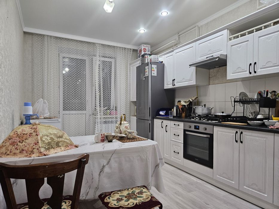 3х ком квартира на 1 этаже кирпичном доме 2014г.п. Зачаганск 10 школа