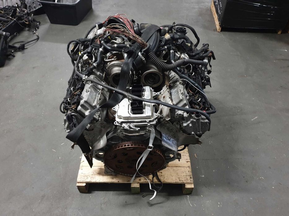 motor BMW M5 F10 M6 M8 4.4 S63B44B