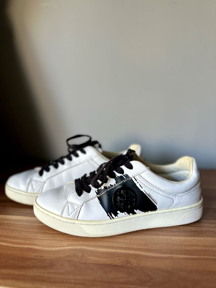 Дамски обувки Guess