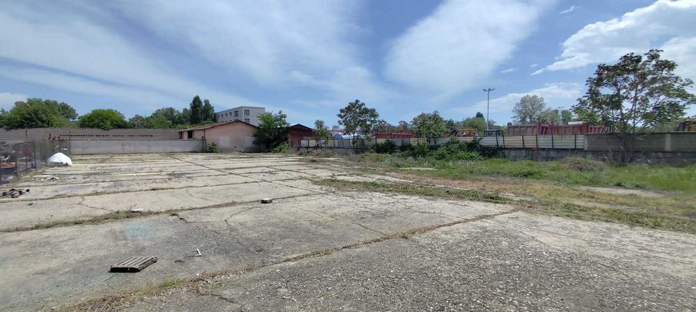 Дава се под наем Парцел в Пловдив, Индустриална зона - Север - 2002 кв.м за 1224 € - Снимка #4