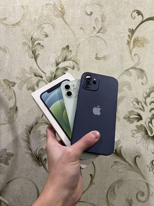Продам iPhone 12 64GB