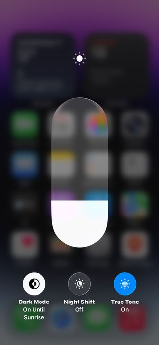 Iphone 14 pro purple