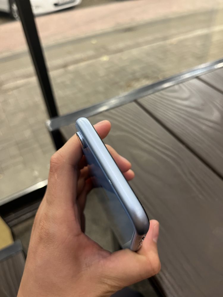 iphone  Xr blue karopka dakument