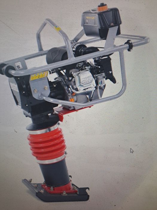 Inchiriez mai compactor