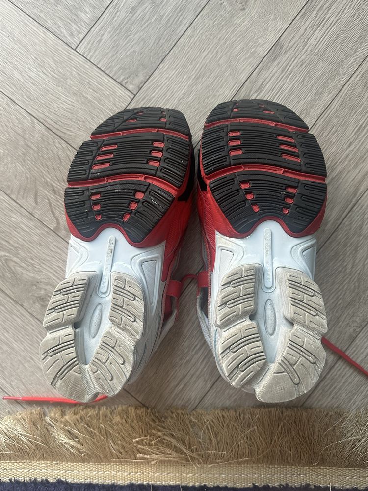 Raf Simons Replicants