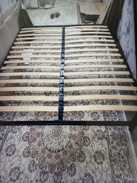 Продам кроватные основания