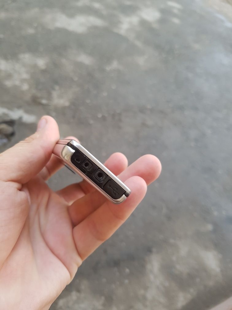 Nokia 6300 sotladi
