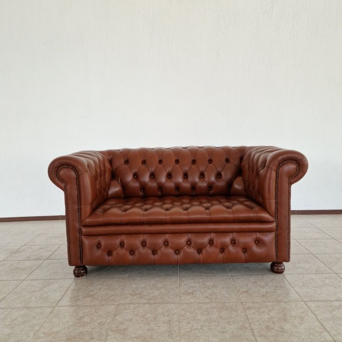 Диван Chesterfield
