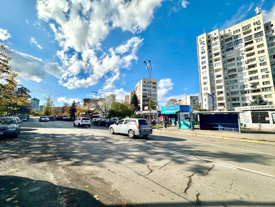 ТОП локация!Тристаен апартамент до Метростанция Балан и Парк Младост 3