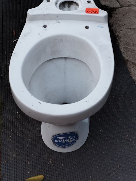 Продам унитаз новый без бочка