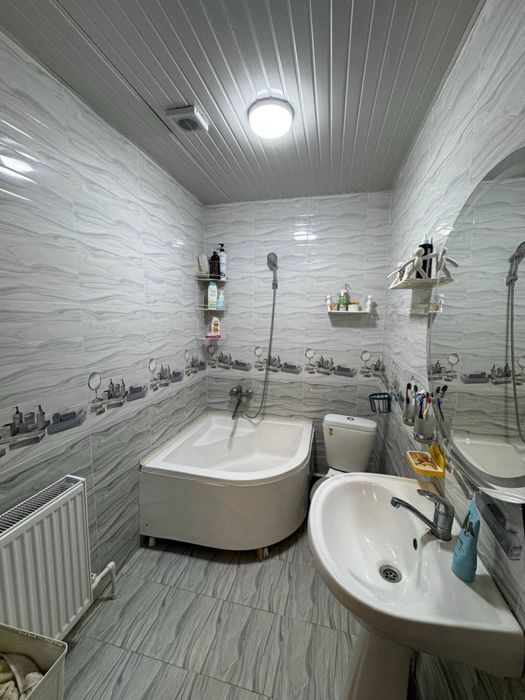 uy ijaraga beriladi sentirda ayrim jixozlari bor kunli