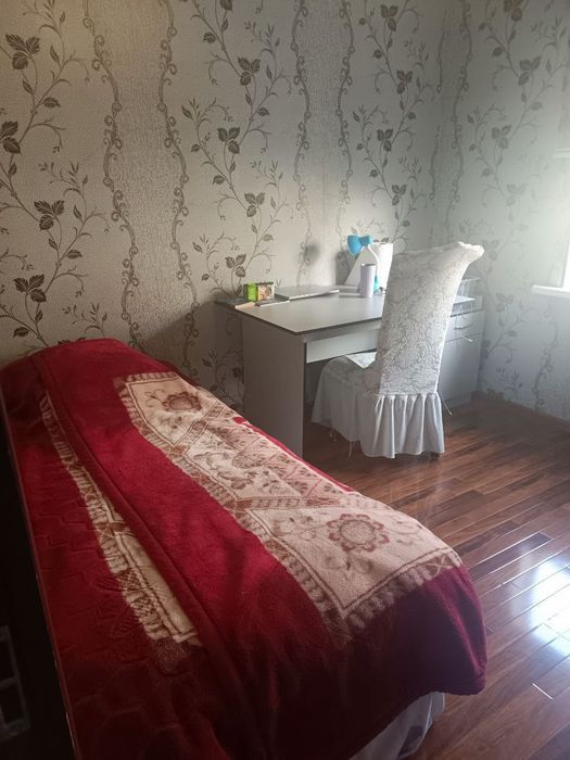 Срочно Продаётся 5-ти комнатная квартира в Янгихаётском районе