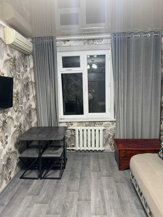 Сдается на Паркентском 1х комнатная квартира с хорошим ремонтом