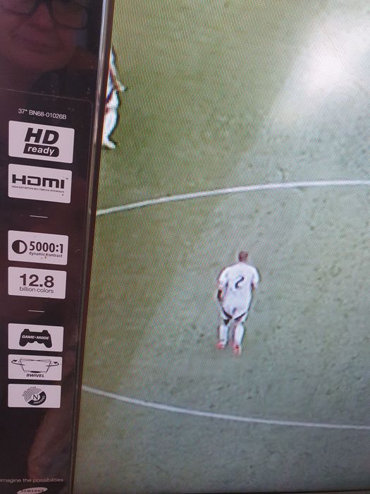 Телевизор Samsung 37 "