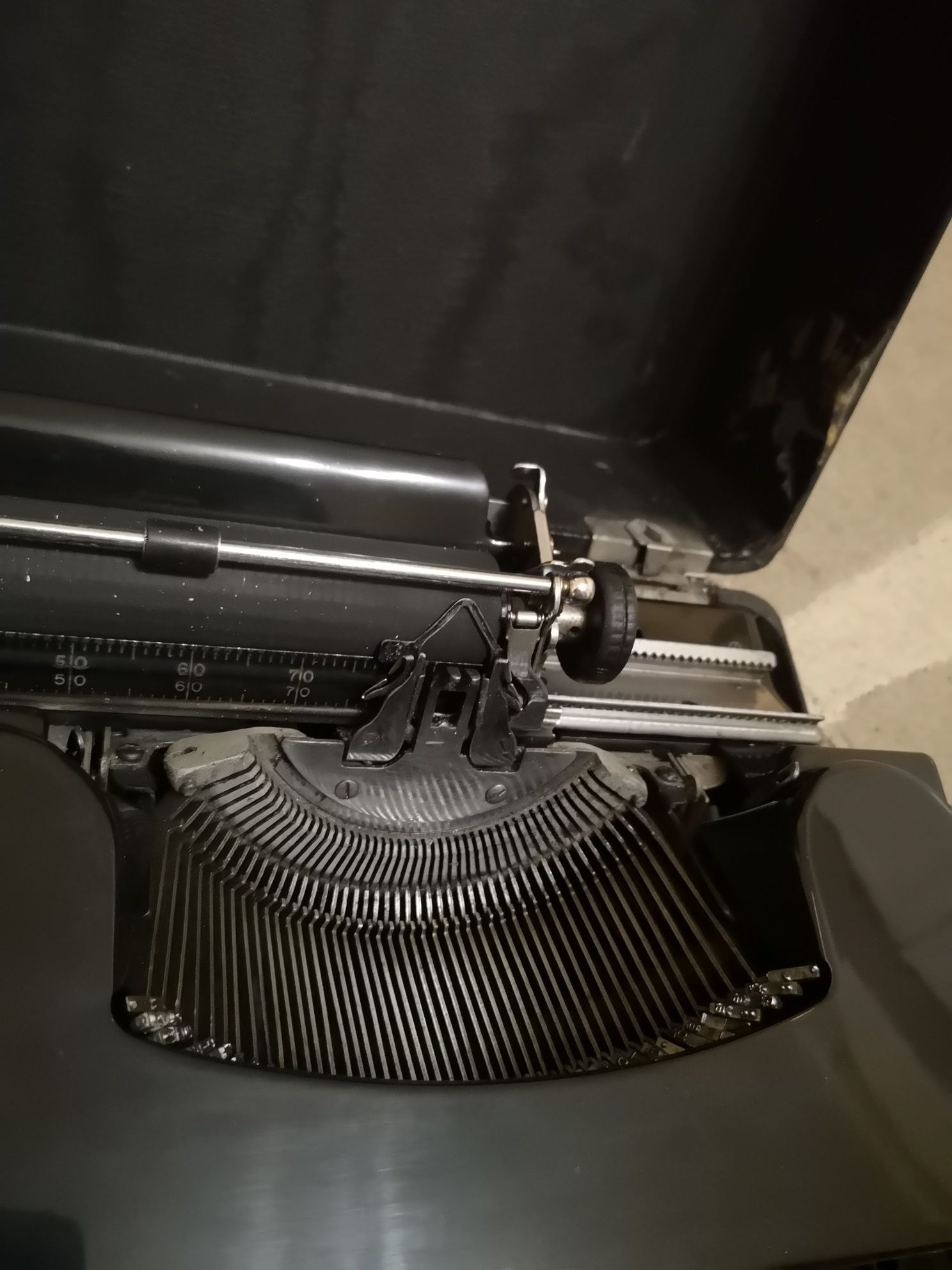 Mașina de scris Corona cu toc original
