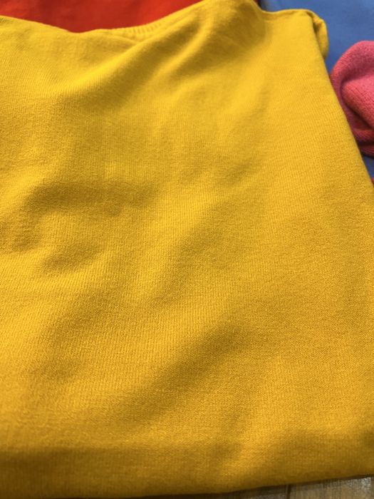 Разноцветно меко поло