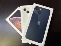 iPhone 13 White 256GB, 13 Mini Midnight 128GB, XS Max Gold 256GB