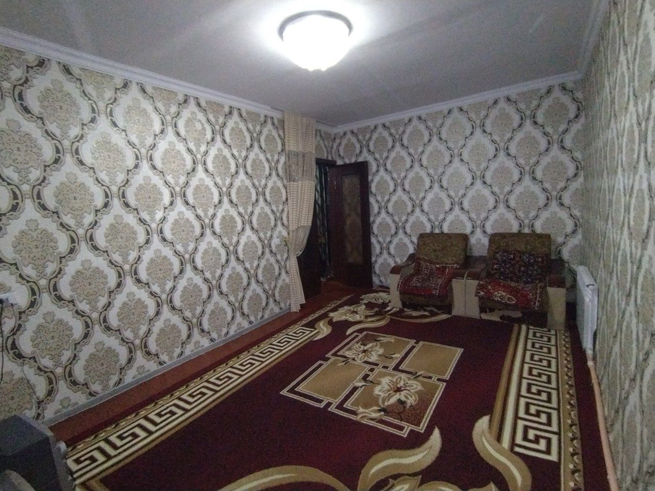Nurafshon shaxar (To'y tepad) 2 xonalik tayyor uy