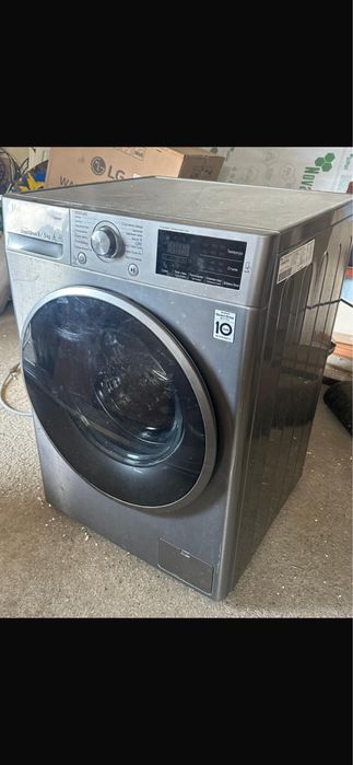 Продам Стиральную машину с сушкой LG F4V5VG2S 9/5кг