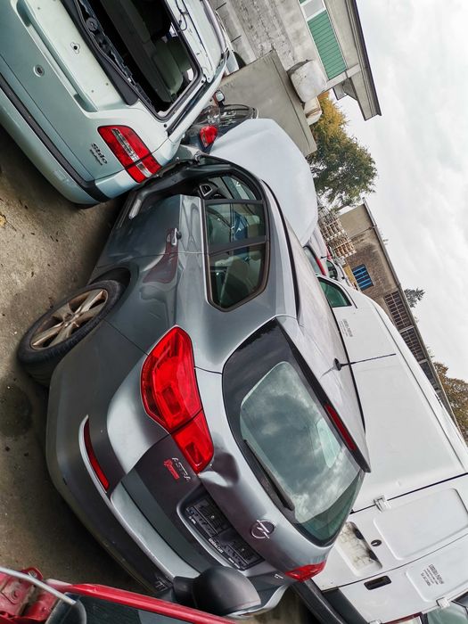 Кора за Двигател на Опел АстраJ Opel Astra J 2010--2014 1.7 Disel.