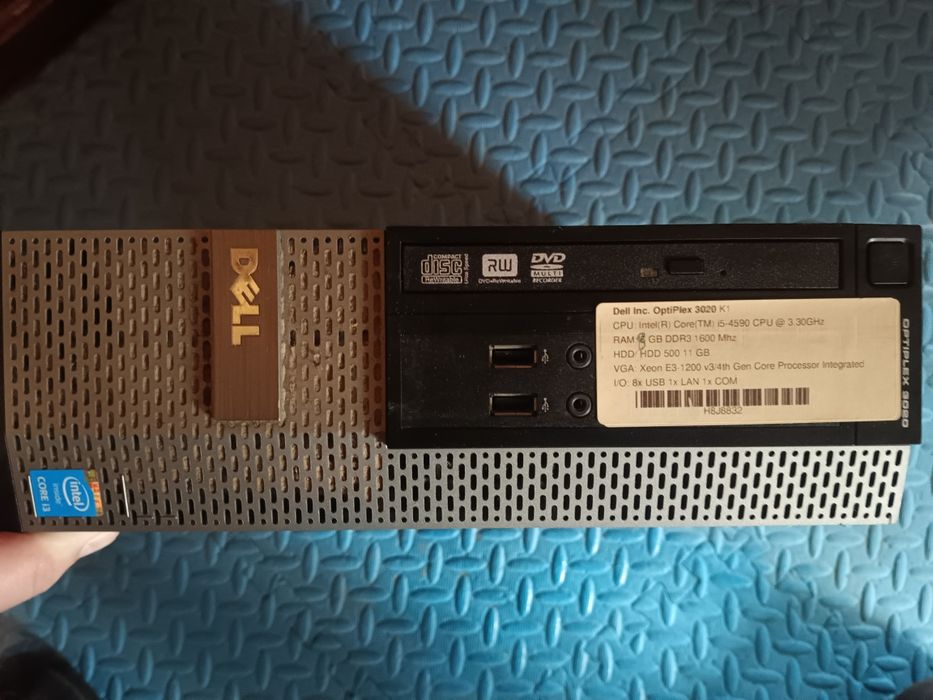 Настолен компютър DELL