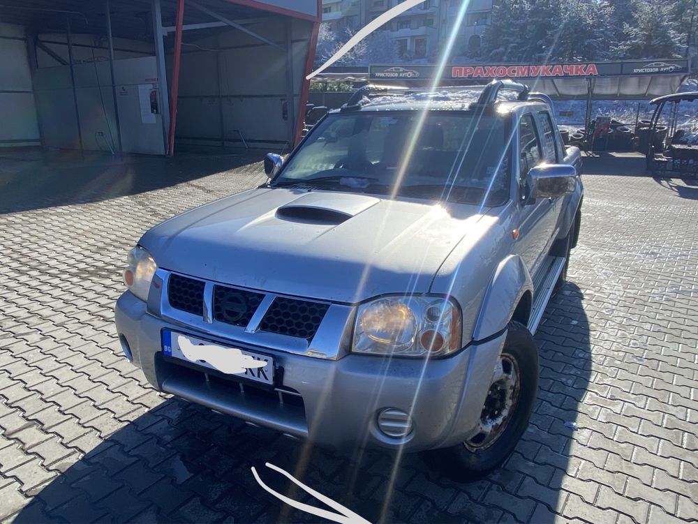 Nissan Navara 2.5 DI YD25 мотор 133 коня на части 2004година