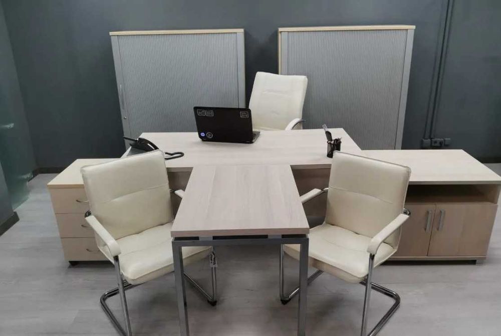 Офисная мебель на заказ — столы, шкафы, конференц-столы, любой объем