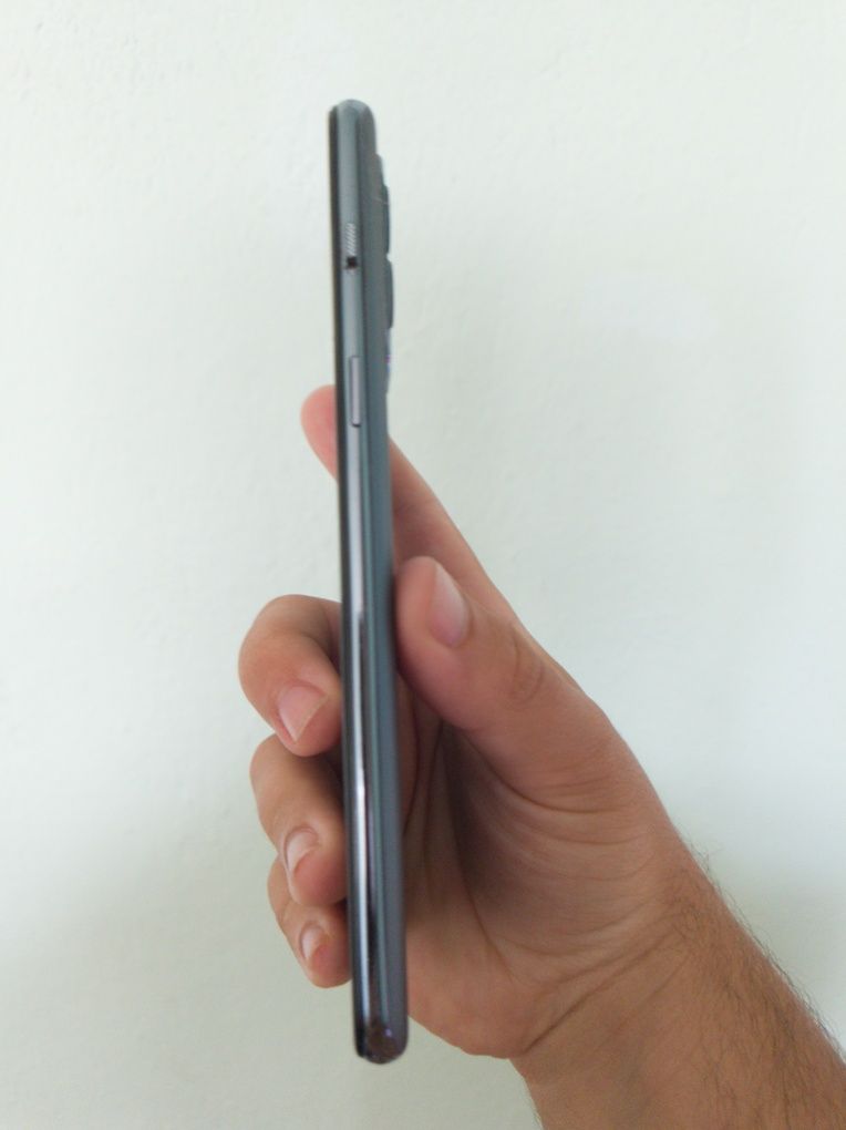 OnePlus Nord 2 с подарък case