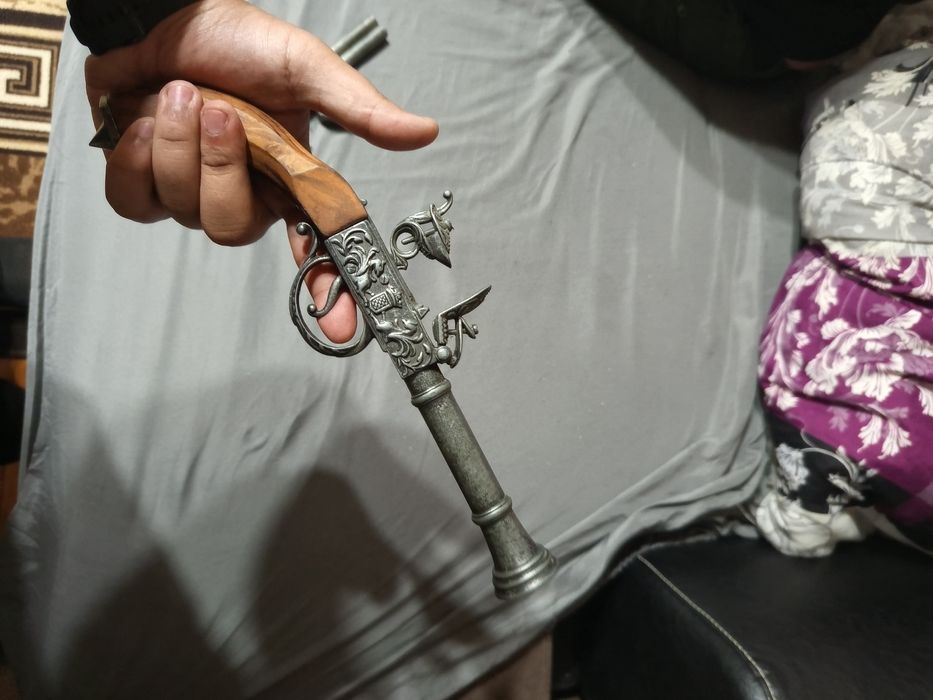 Кремъчни пищови автентични