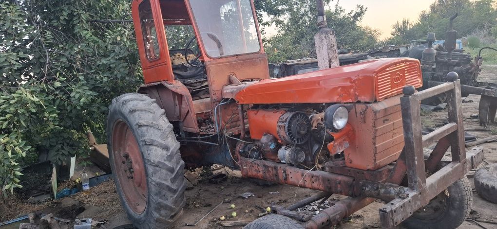 T28 traktor sotiladi holati zo‘r 1996yil