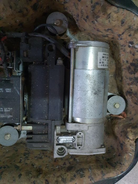 compresor perne bmw x5 e53 e65
in stare foarte buna
wabco 44302001