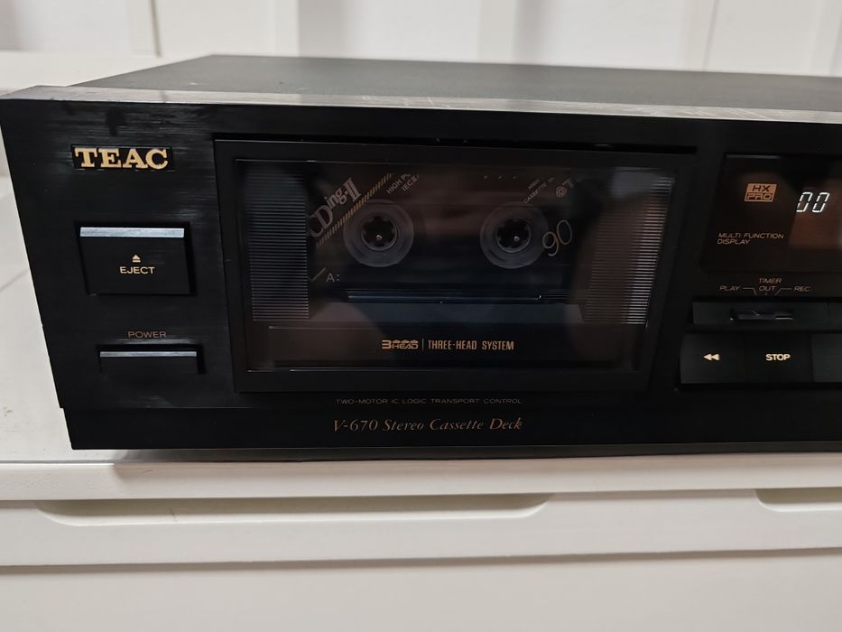 Deck TEAC v 670, Germania