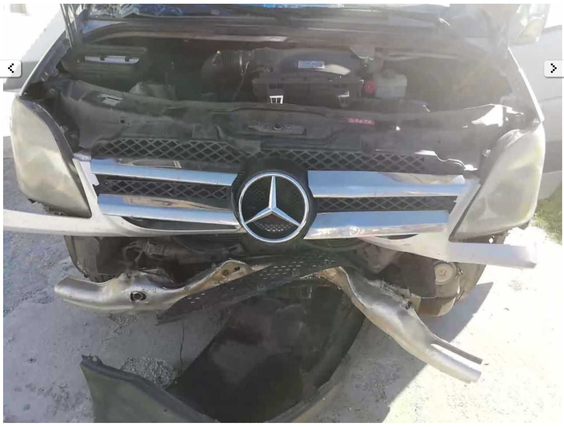 Dezmembrez Mercedes Sprinter w906 518, 519 3.0 v6 135kw om642 2007