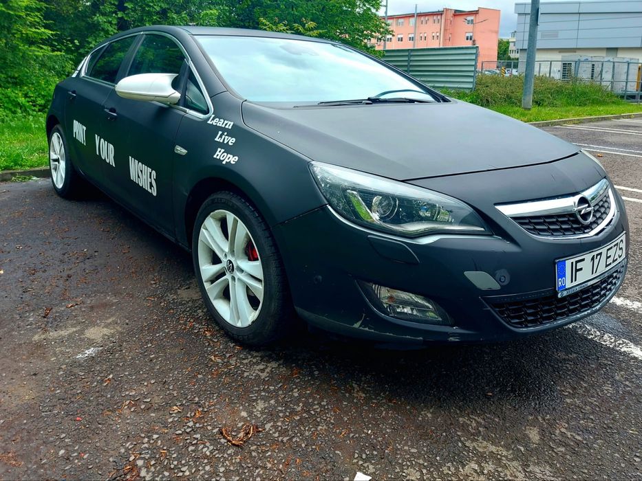 Opel Astra J .2.0 Diesel ,Automata 165CP , piele , navi , camera 2011