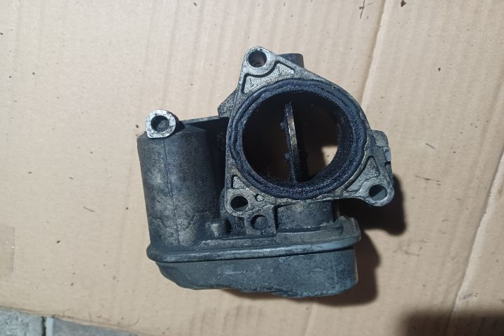 Clapeta acceleratie 03G128063B Volkswagen VW Passat B6  [din 2005 pan