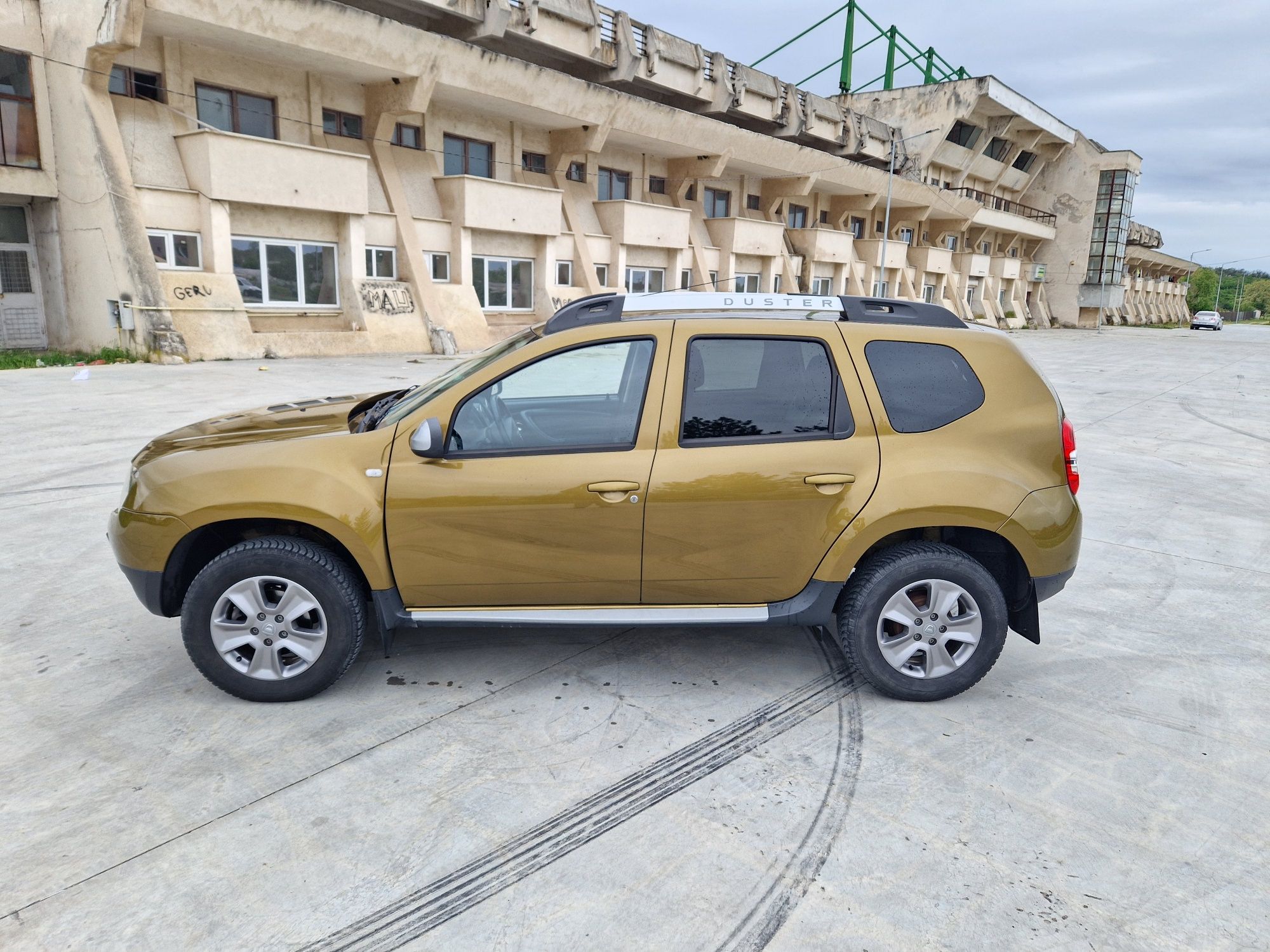 Dacia Duster 2016 euro 6