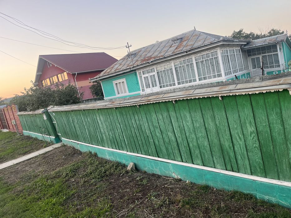 Vand casa batraneasca