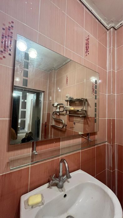 Зеркало с подставкой