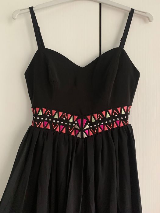 Лятна черна рокля