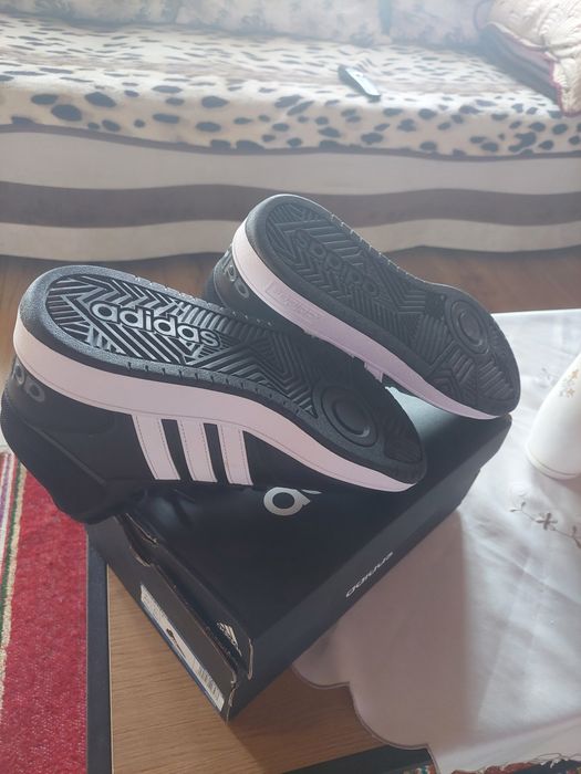 Adidasi Adidas , Marimea 41