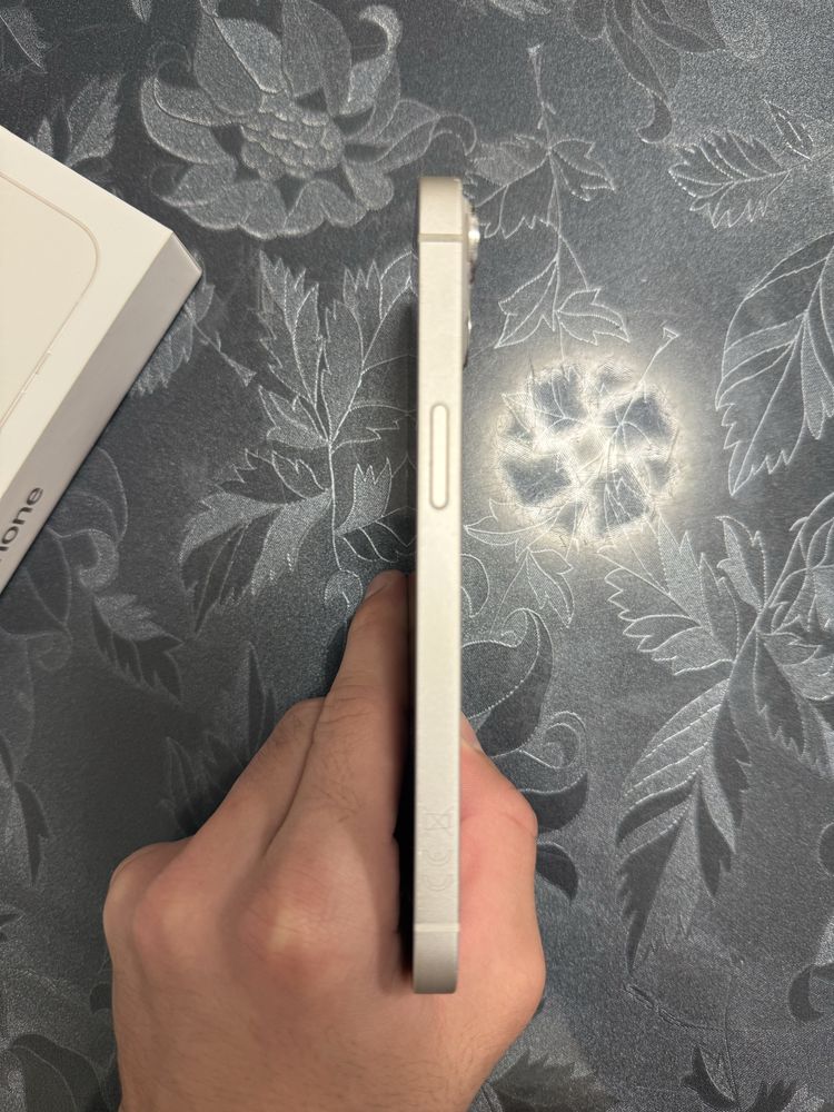 Iphone 13 white 128gb