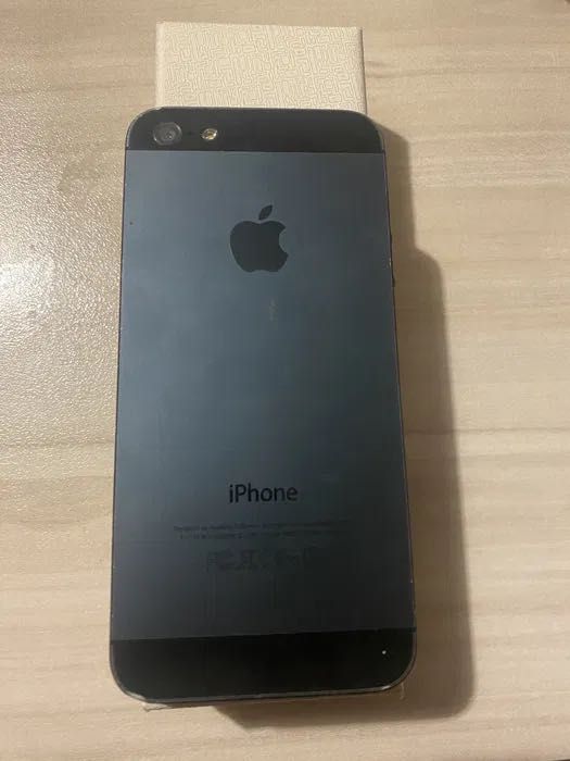 iPhone 5 Перфектен!