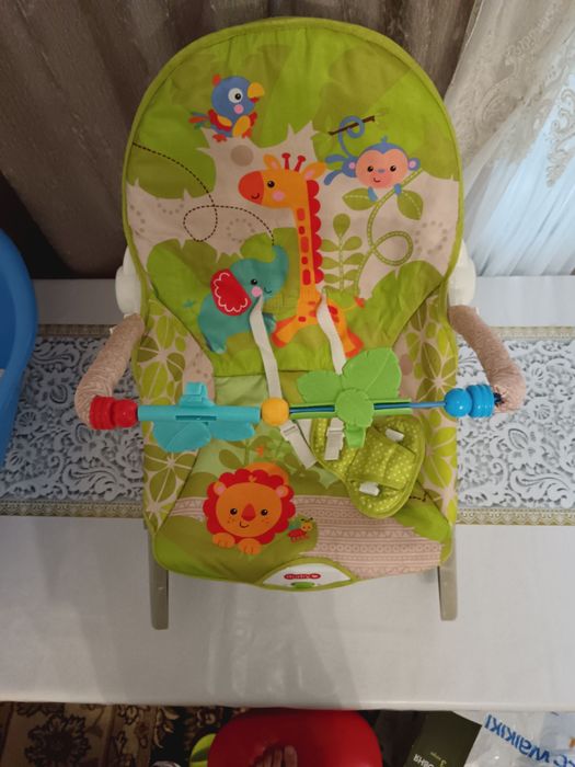 Продам шезлонг и ванну с подставкойй