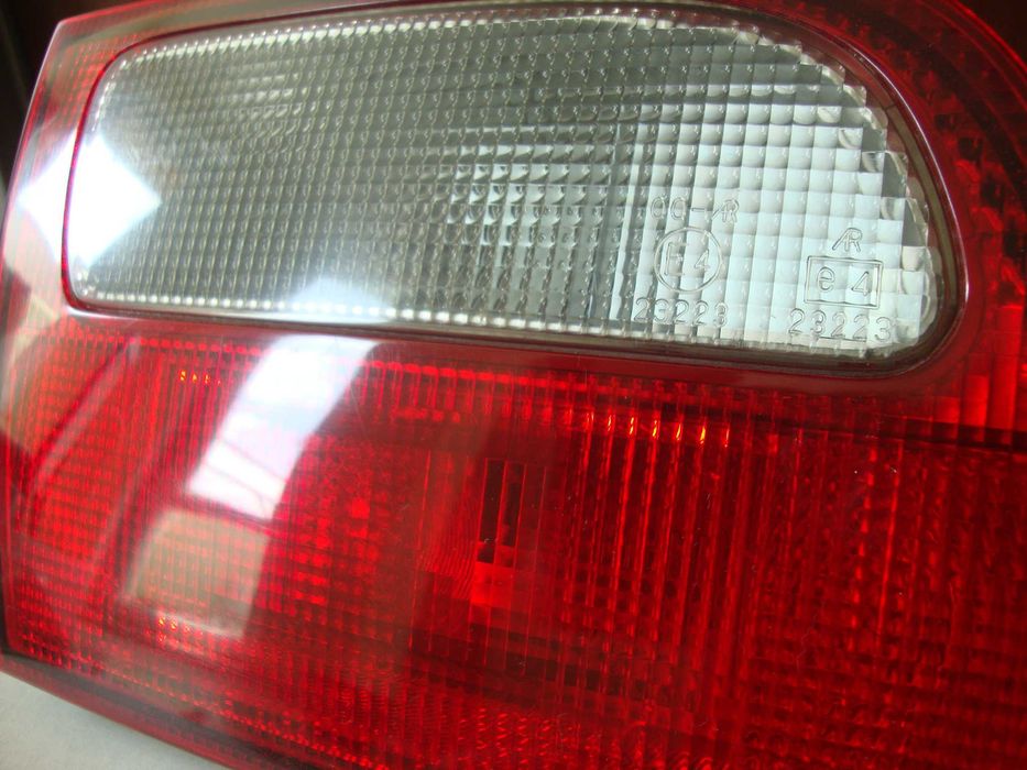 Продавам задни стопове за 1992 - 1995 Honda Civic Hatchback