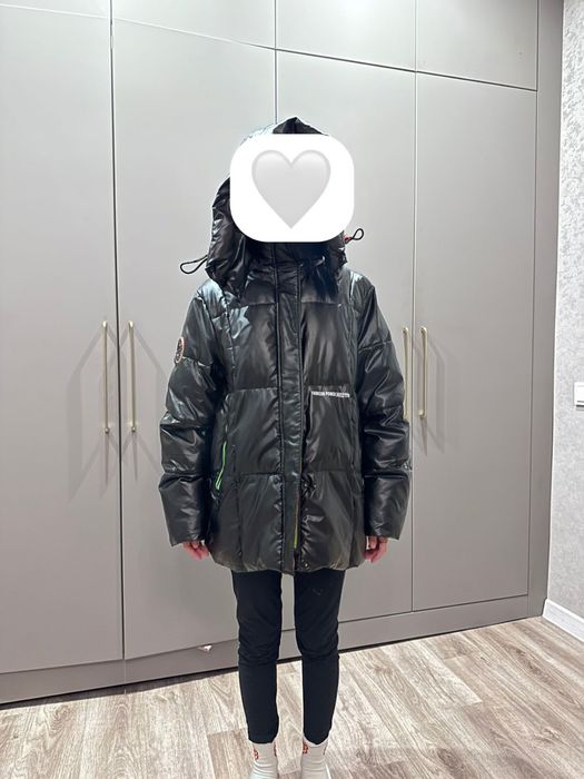 Продам зимнюю куртку на подростка