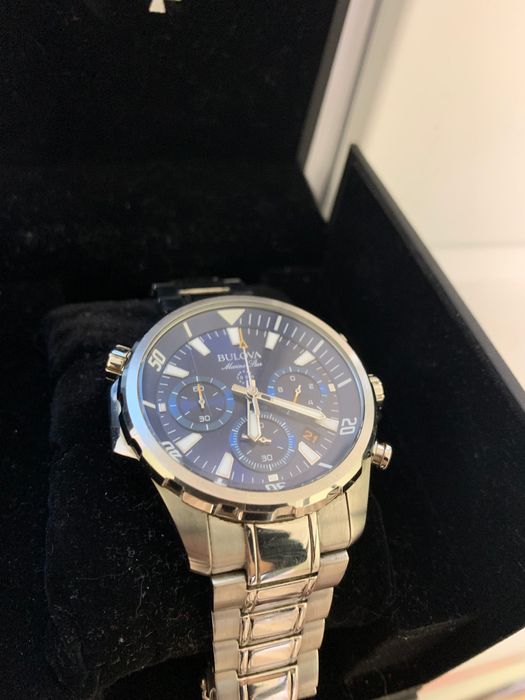 Bulova часовник оригинал