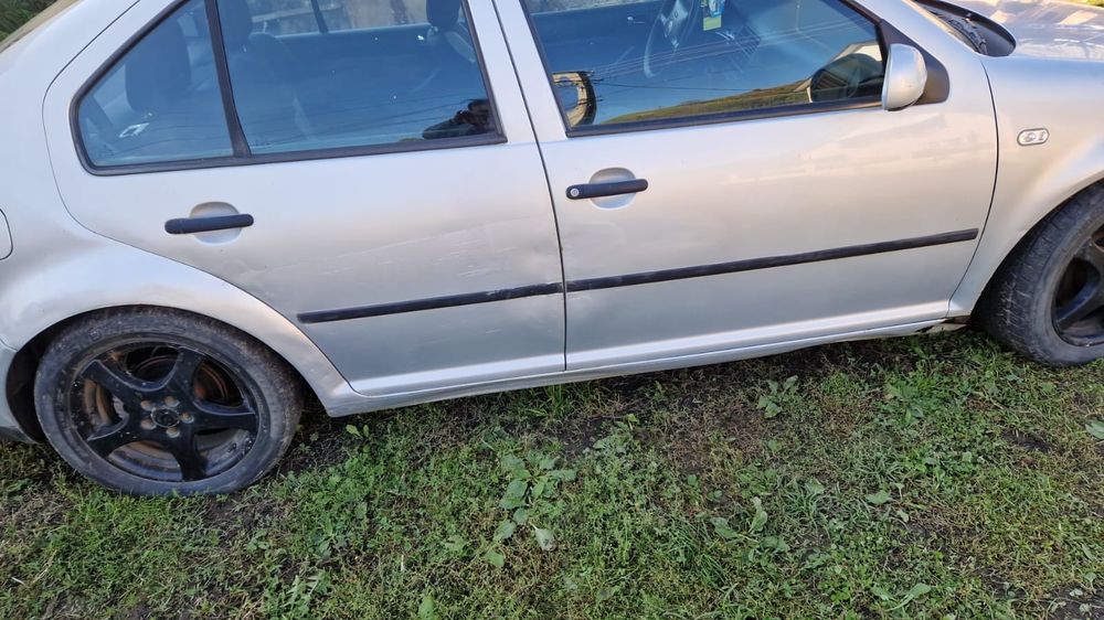 Se vinde urgent bora