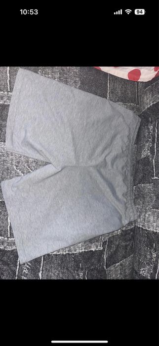 Doua perechi de pantaloni nike